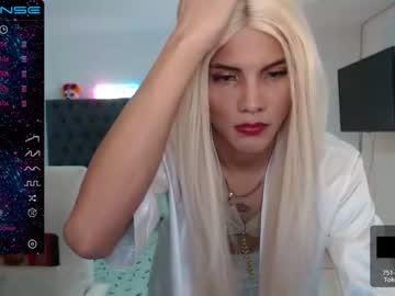 kriss_blondie